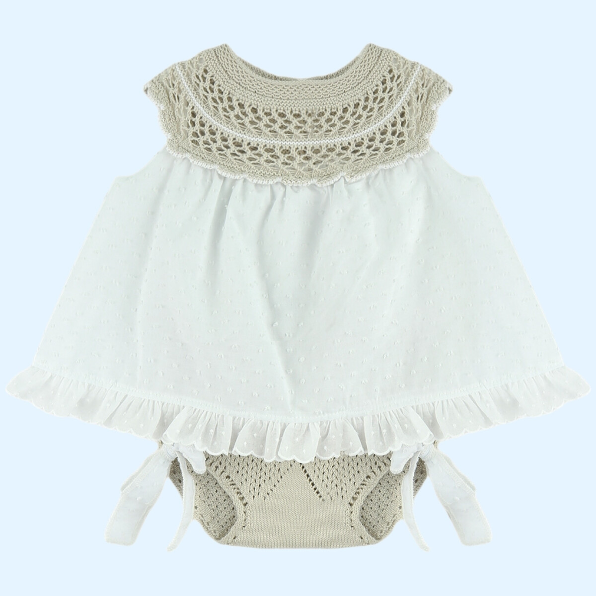 CONJUNTO VESTIDO Y CUBREPAÑAL EN PUNTO CON CAPOTA JUNO