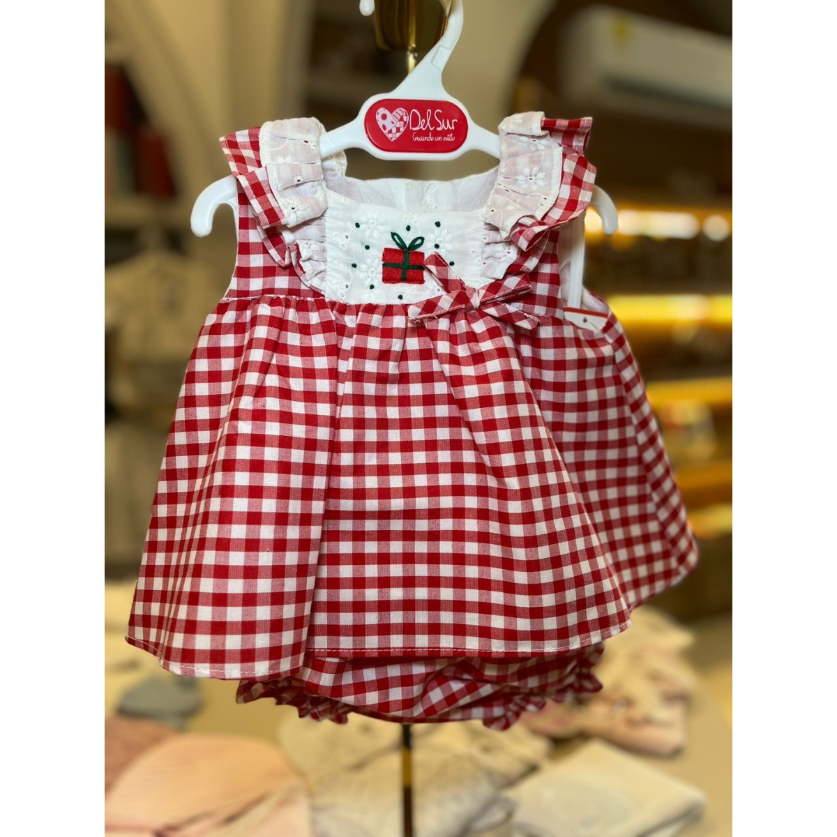 JESUSIN BEBE ART.0073 "Familia CUBA" ROJO BORDADO NAVIDAD