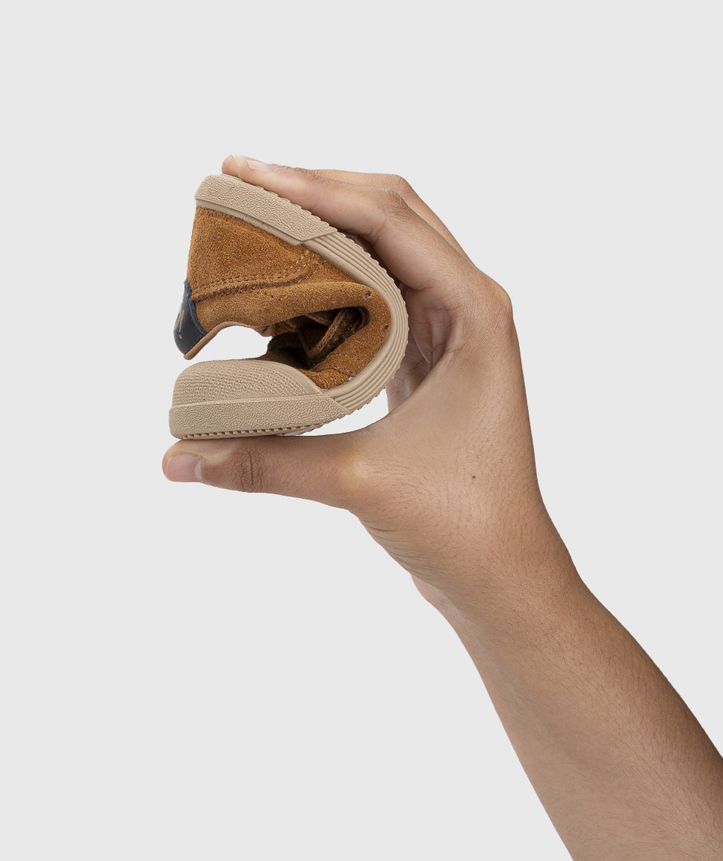 TENIS SUEDE MOSTAZA