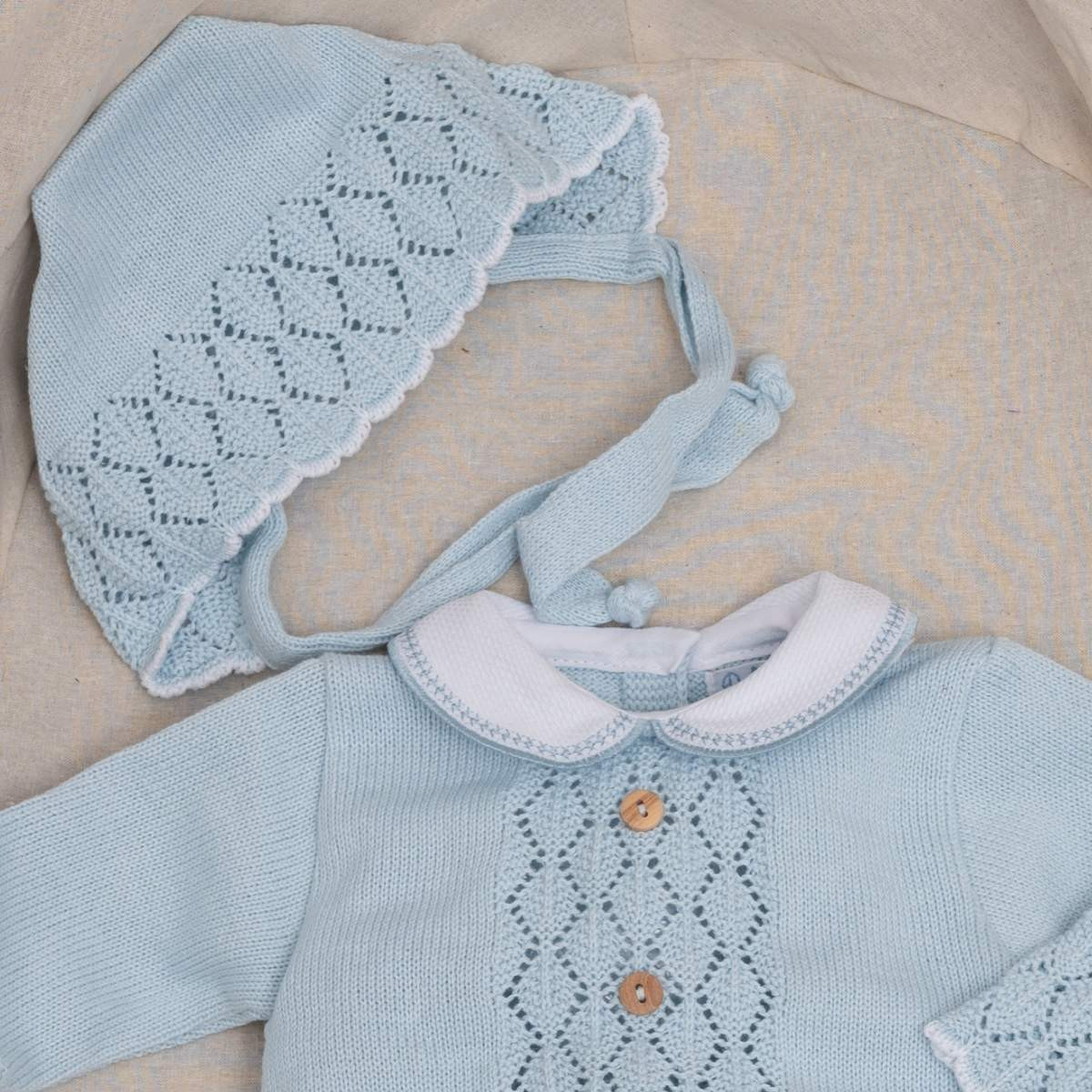 Conjunto Polaina Con Capota Celeste