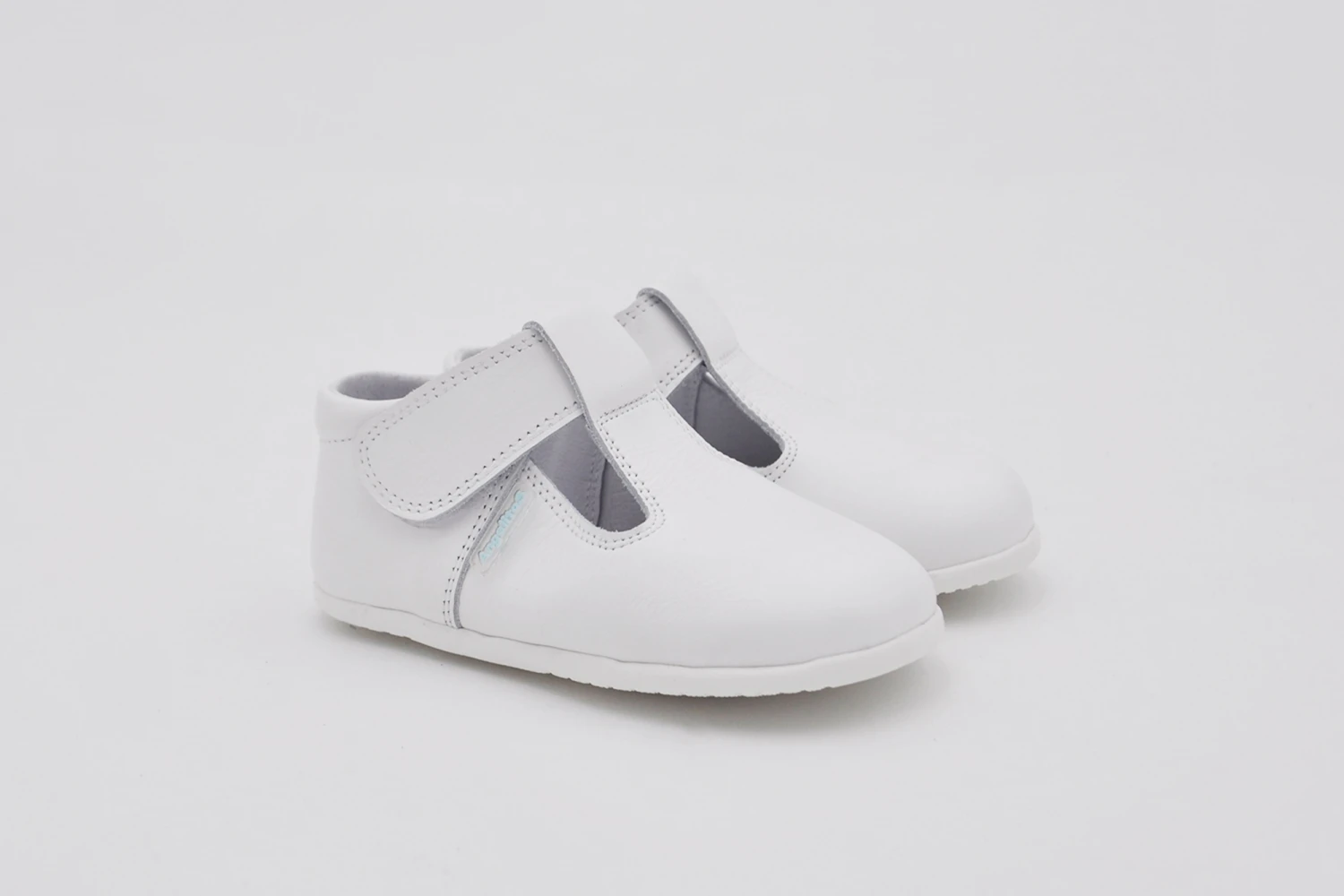 PEPITO NAPA CALZADO RESPETUOSO VELCRO BLANCO