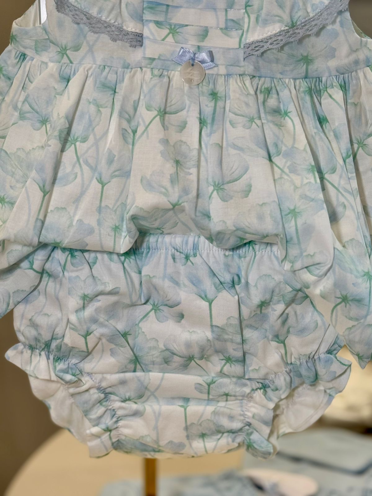 JESUSITO CON BRAGUITA TELA ESTAMPADA NIÑA OTTAWA