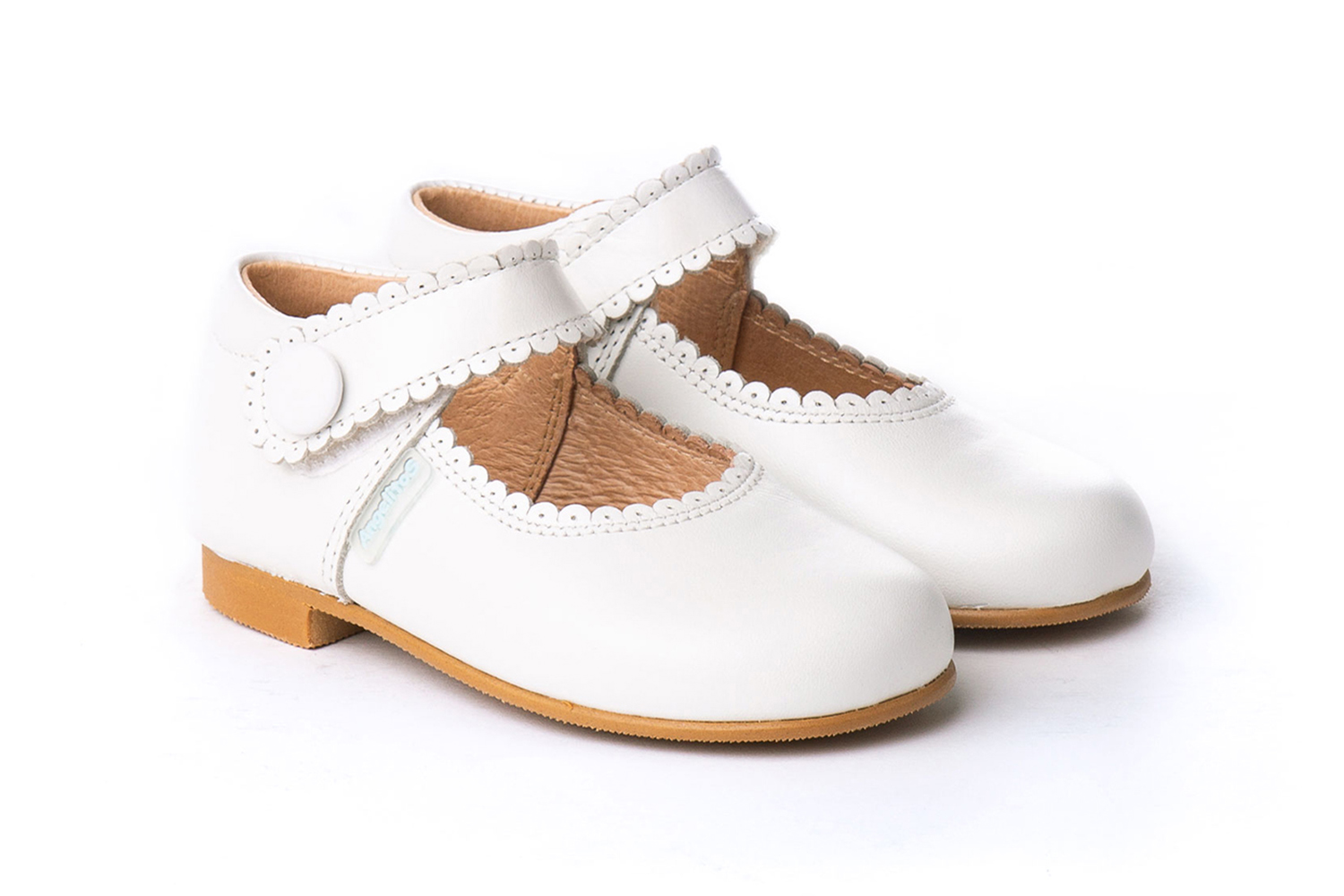 MERCEDITAS  CHAROL CON VELCRO NACARADO BLANCO