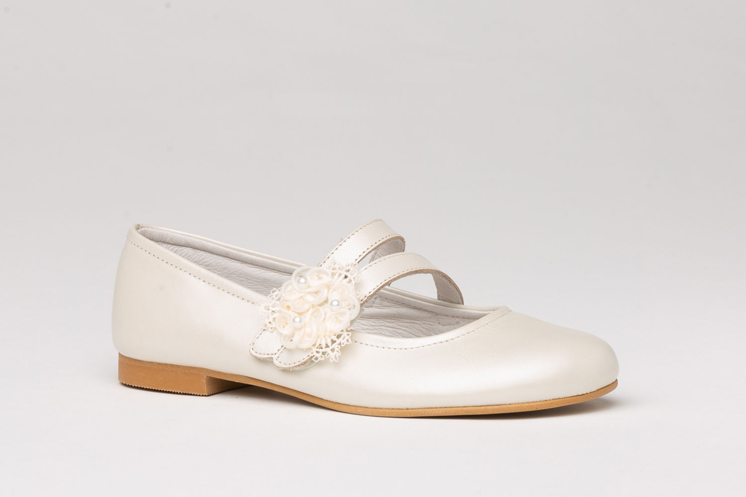 ZAPATO COMUNION NIÑA PIEL NACAR BEIGE