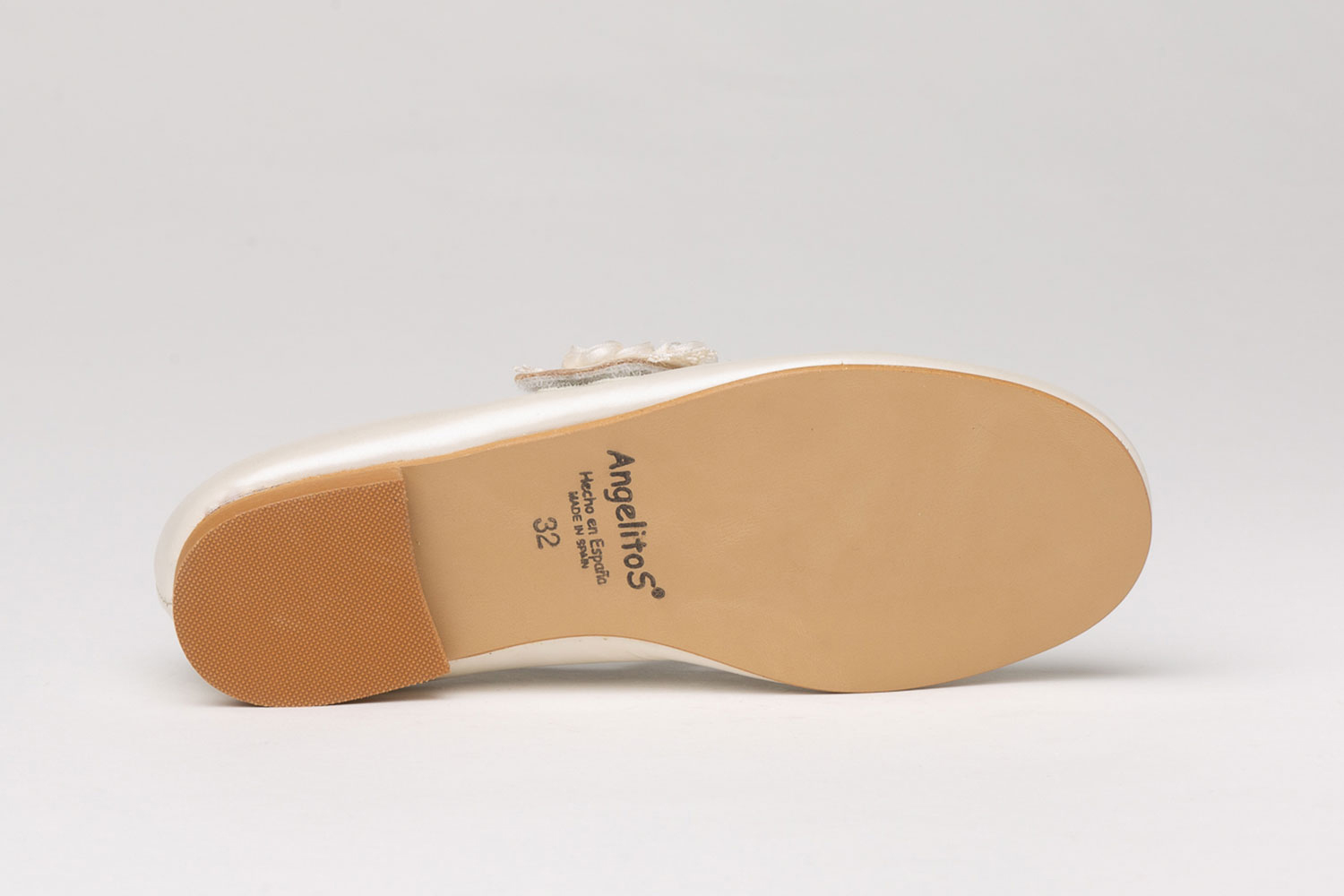 ZAPATO COMUNION NIÑA PIEL NACAR BEIGE