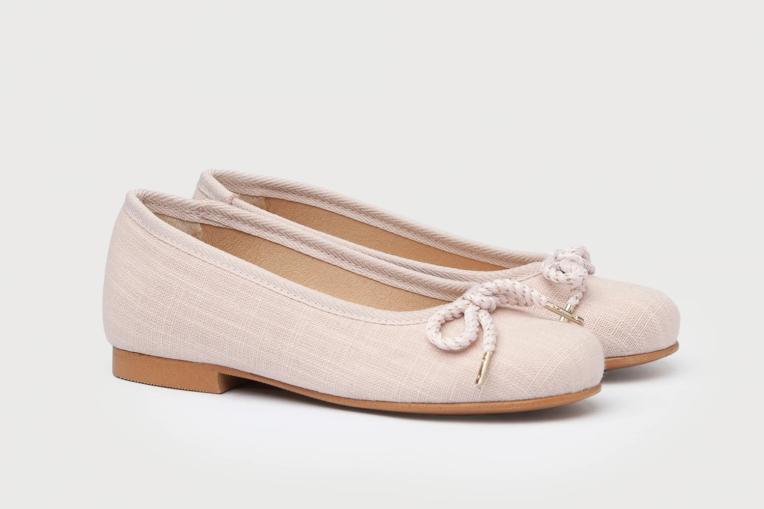 BAILARINA BEIGE CEREMONIA LINO HEBILLA LAZO ROSA
