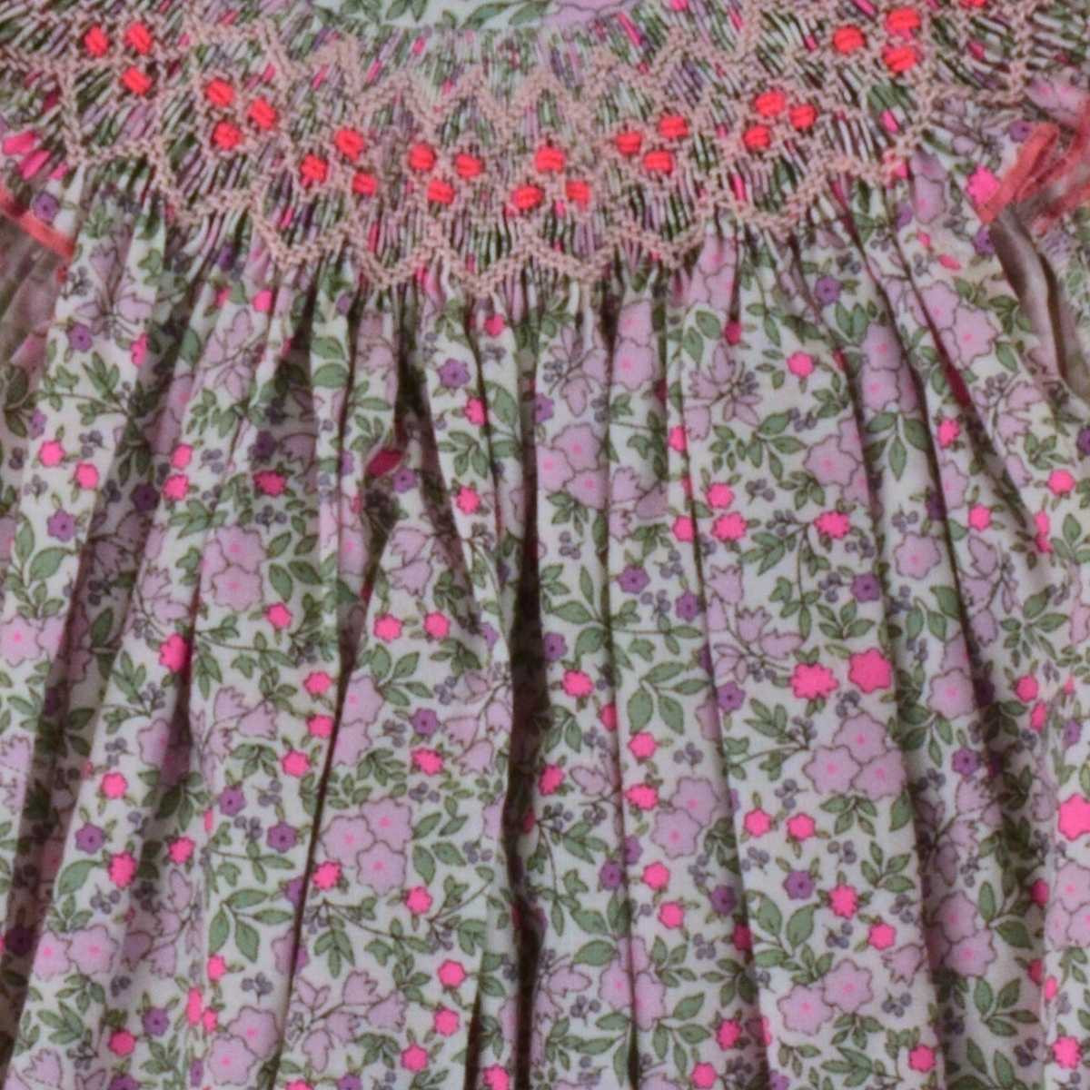 PELELE FUCSIA NIDO DE ABEJA