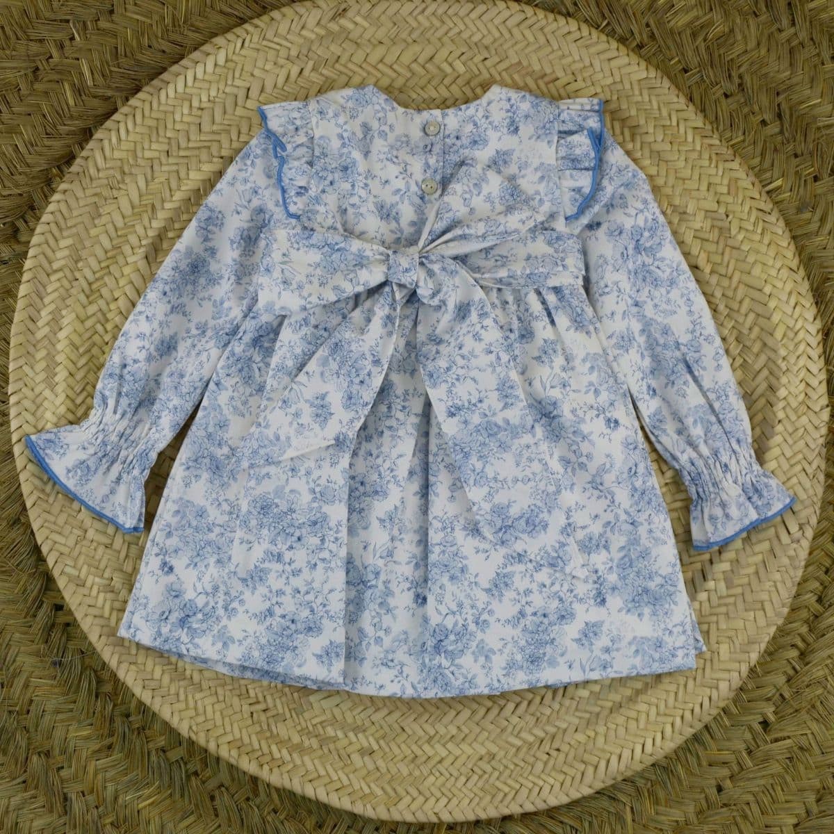 VESTIDO NIDO DE ABEJA AZUL FLORES AZUL